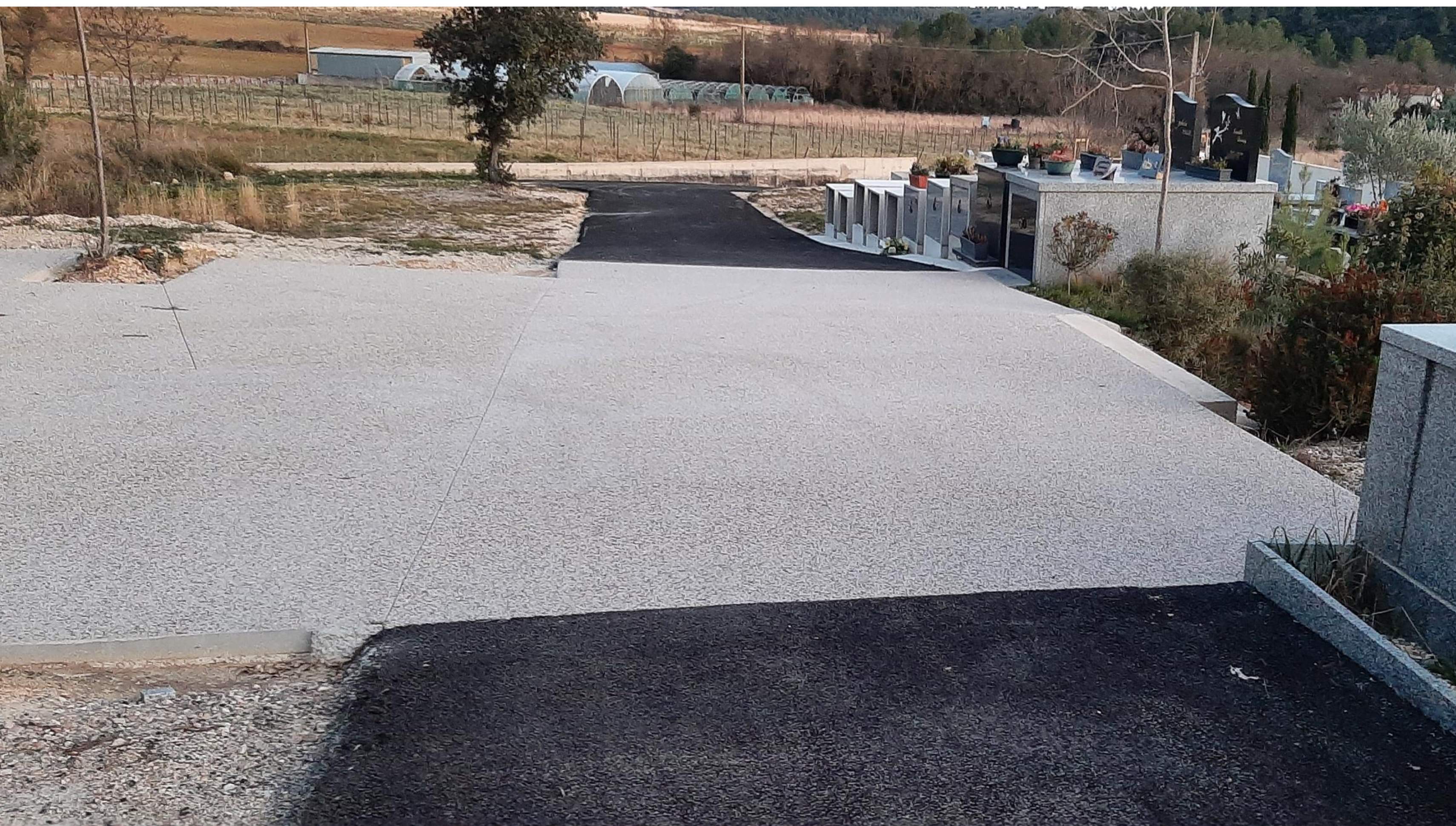 Placette du cimetière